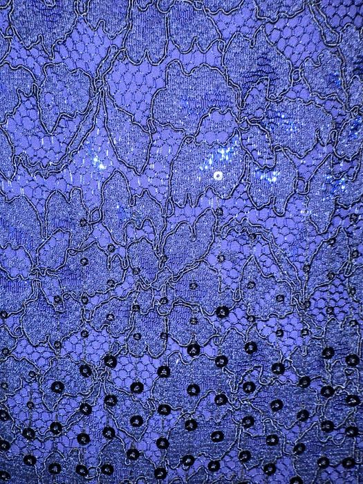 Вечернее кружевное платье