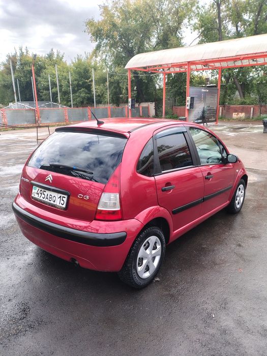 Автомобиль Ситроен