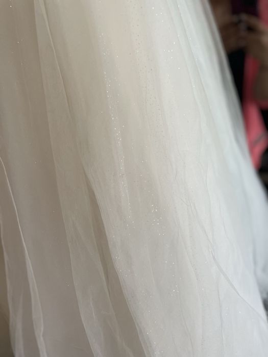 Vand rochie de mireasa