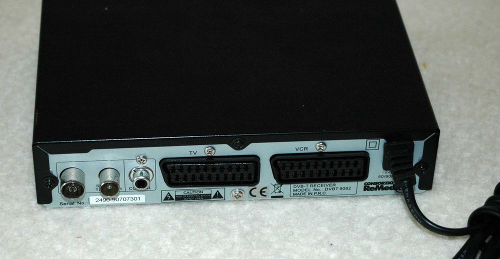 Decodor digital UNITED dvbt 9082 ZAPPPER cu player USB + telecomanda