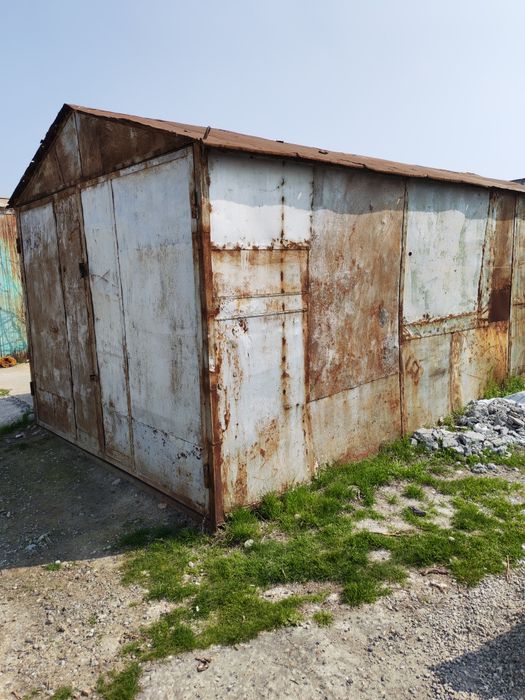 Гараж сотилади, ахунбабаевский массив, гараж кооператив ичида