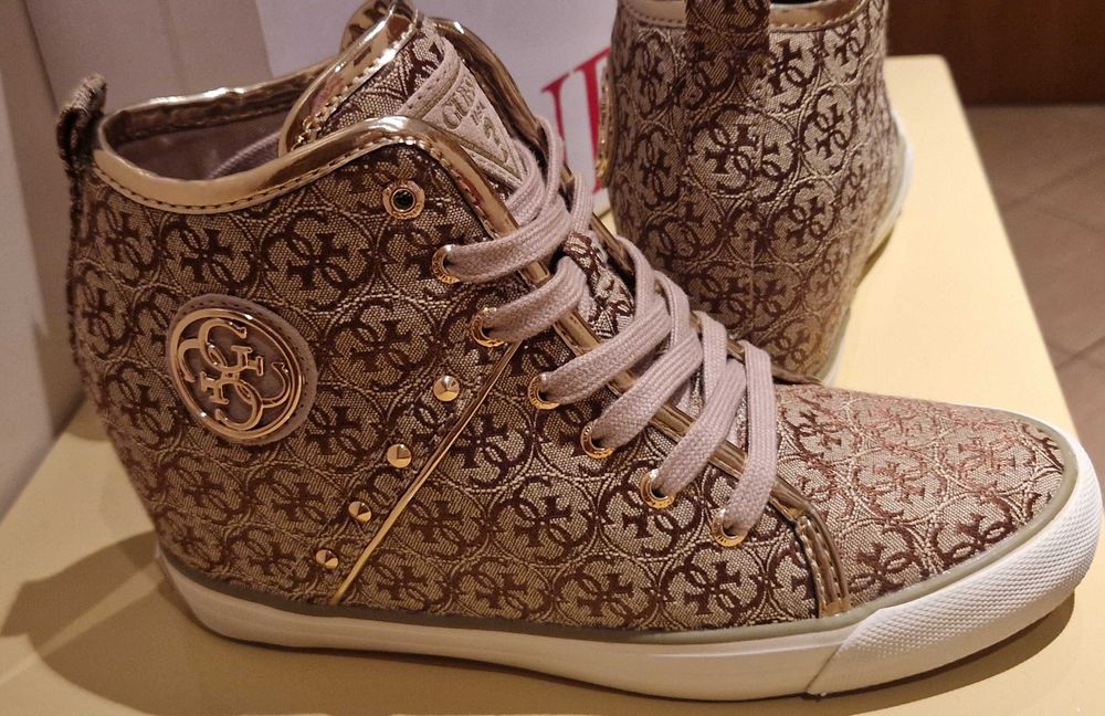 Guess Дамски Спортни Обувки със скрита платформа