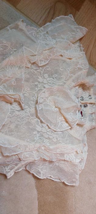 Vând fustă culori deosebite + bonus bluză dantelă