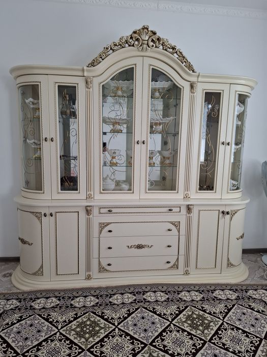 Сервант сатылады