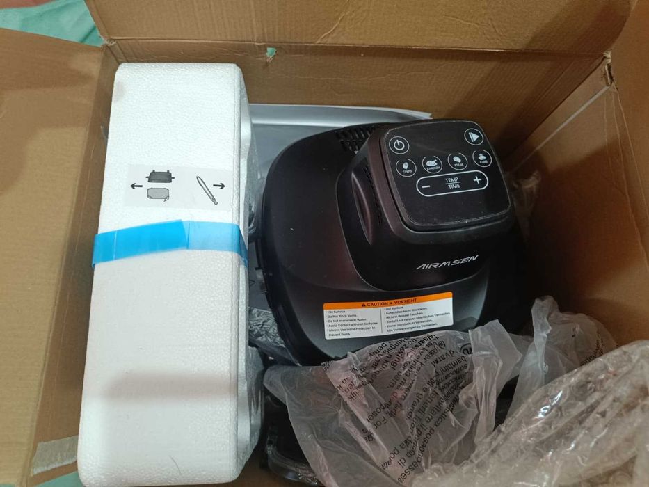 Vând friteuză cu aer din sticla AIRMSEN, 1500W,