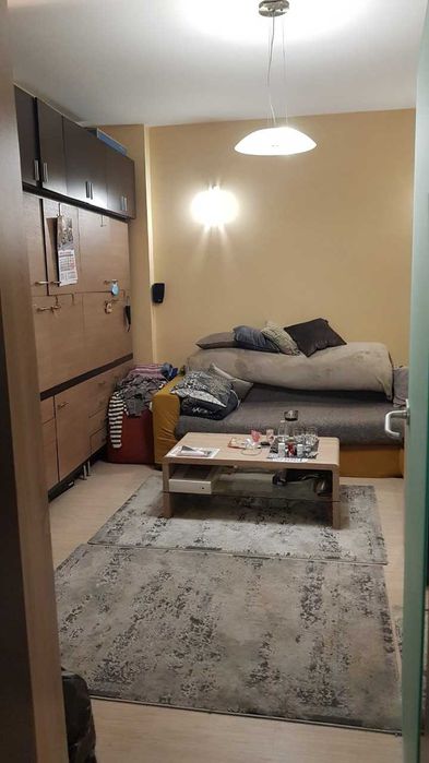 Дава се под наем Четиристаен апартамент в София, Център - 85 кв.м за 1020 € - Снимка #1