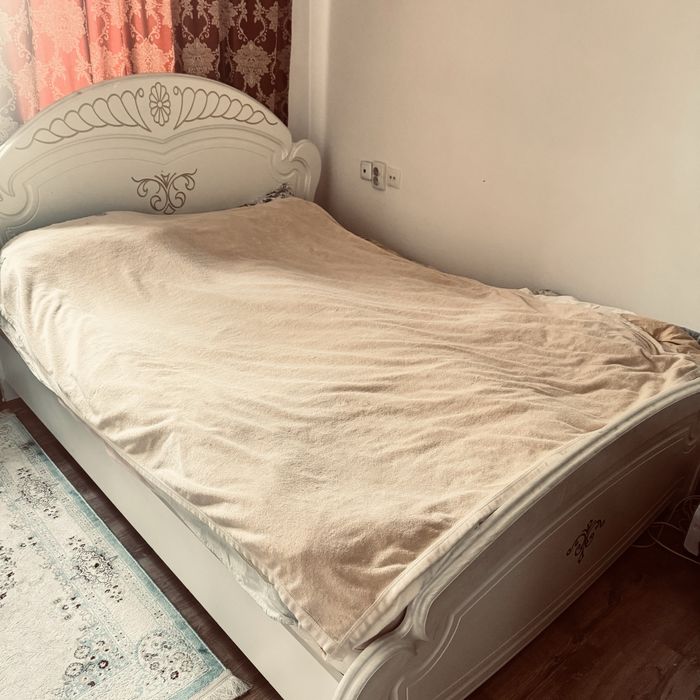 Продам  кровать