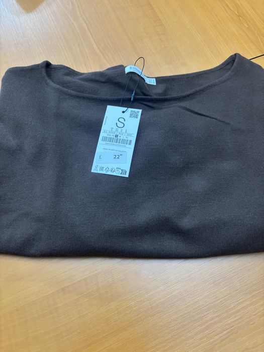 Lot 20 bluze Stradivarius cu eticheta 56 lei bc