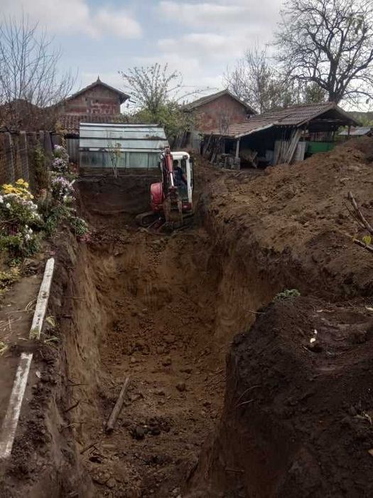 Услуги с Камион с Кран,Услуги със Самосвал,Услуги с автокран.