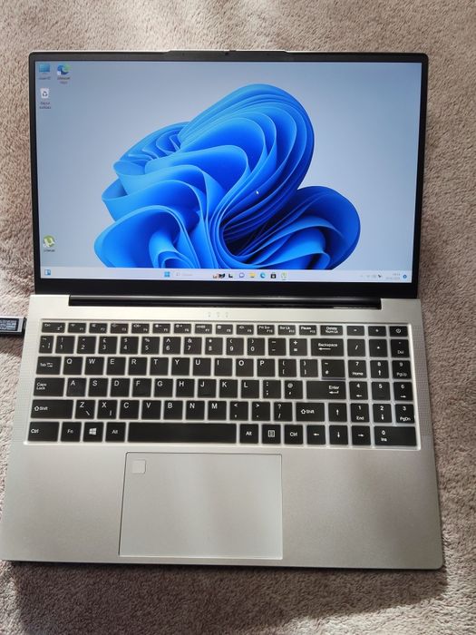 Laptop Naikun DH01 i3_1025g1,16gb ram,ssd1tb,15.6fhd nou