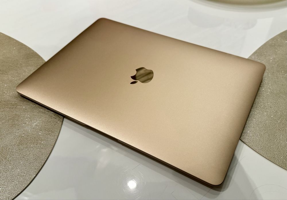 Macbook AIR Gold 2018 I5 8GB RAM 128GB ROM