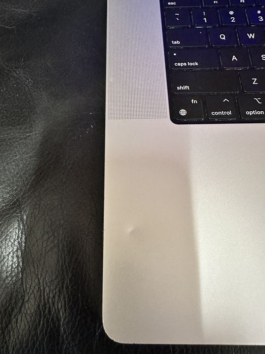Macbook Pro M1 16” 16 Gb RAM 500 SSD