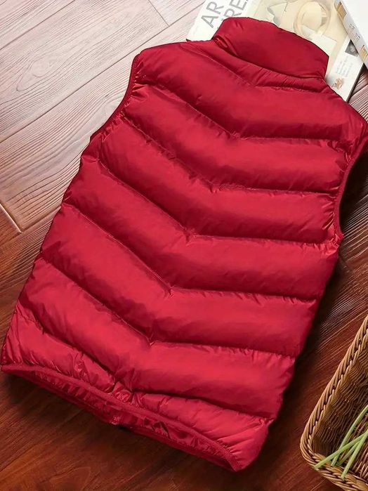 Топъл зимен червен елек, унисекс.