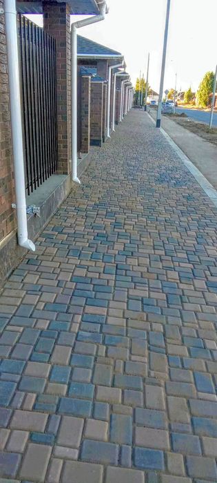 Брусчатка Кирпичик, Старый город, Новый город