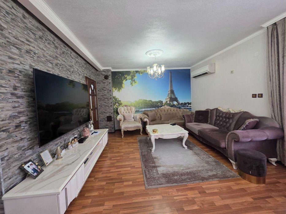 Продава се Многостаен апартамент в Хасково, Любен Каравелов - 169 кв.м за 766 €/кв.м - Снимка #1