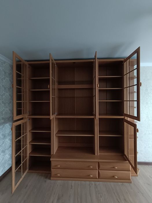 Стенка в гостинную