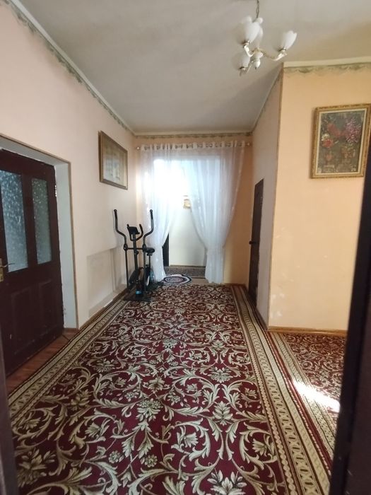 Yangiyoʻlda 6 sotokli  kotej sotiladi