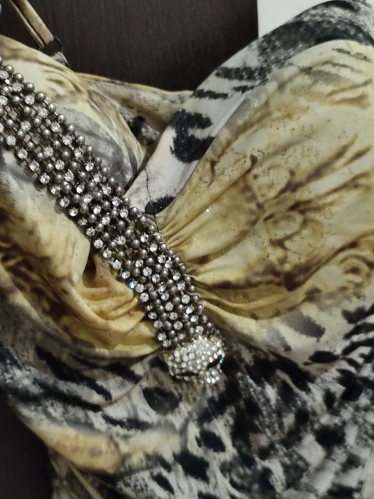 Продам платье для девушки