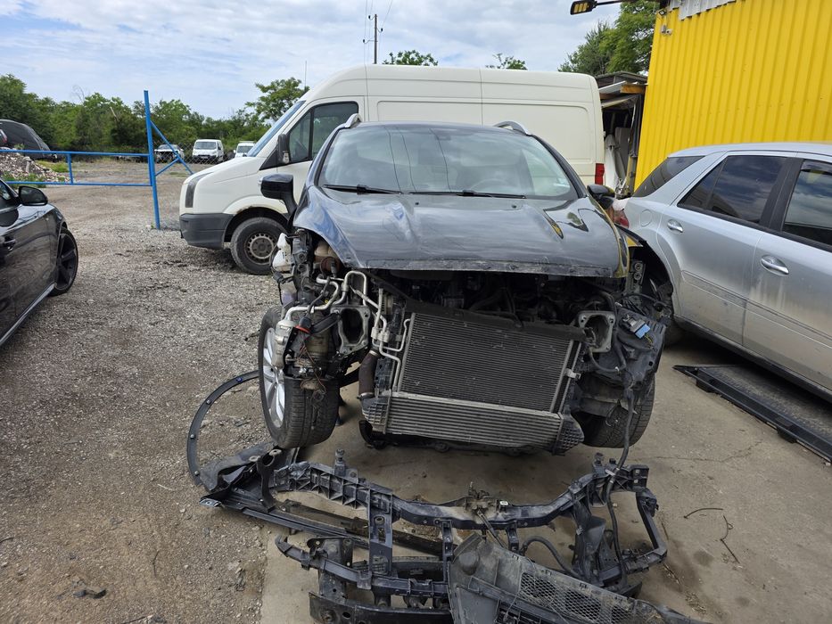 Ford kuga 2011 година ударен