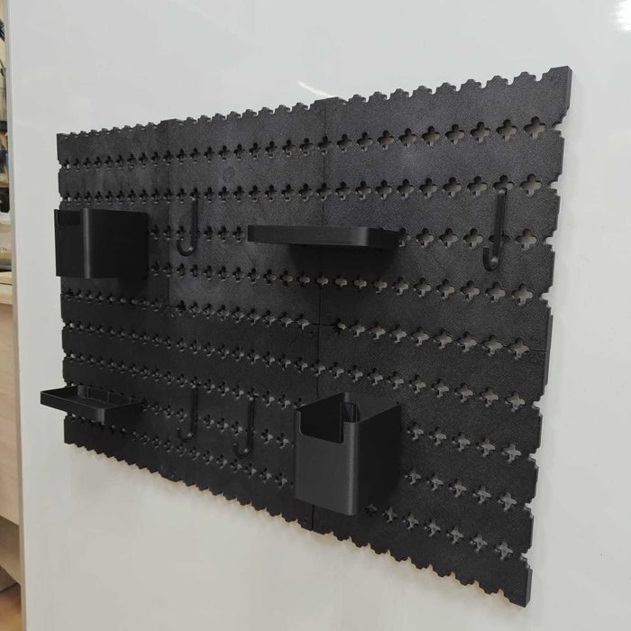 Фурнитура из пластика для мебели