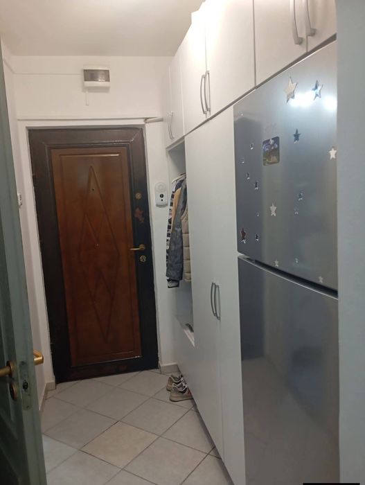 Vând garsonieră central