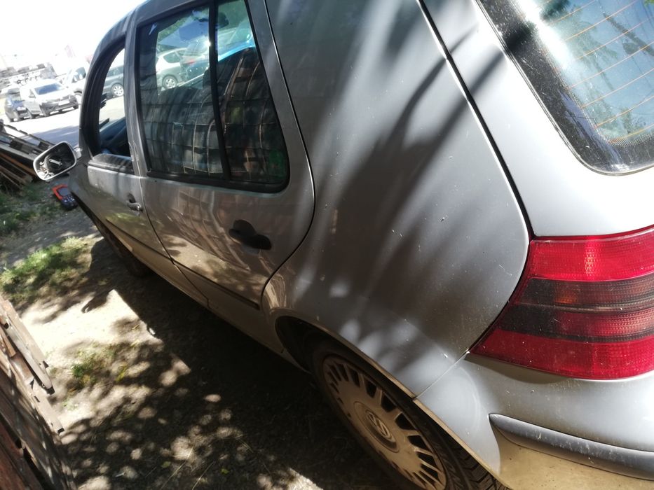 Голф 4  на части 4x4  1.8 бензин 125 коня
