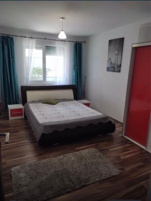 Inchiriez apartament 3 camere