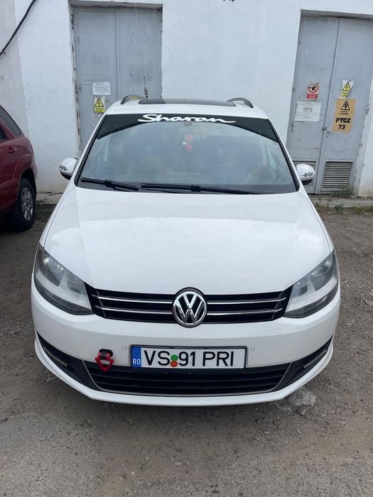 Vând Sharan motor 2.0.     7 locuri