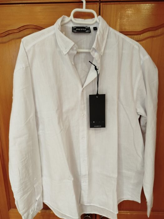 Нова мъжка ленена риза.