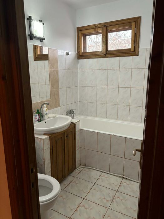 Apartament 3 camere inchiriere