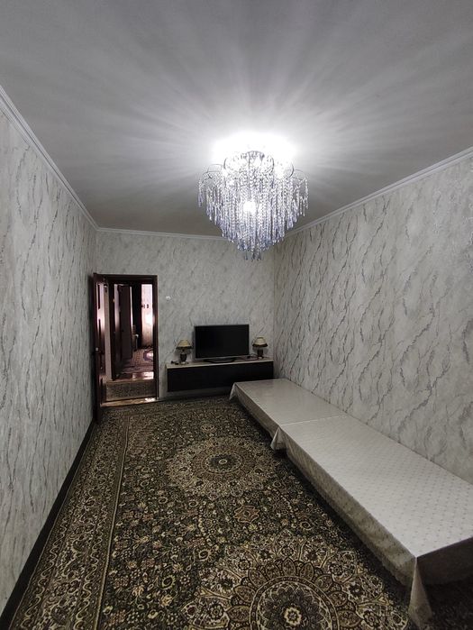 Zafarabodda kvartira sotiladi barcha jihozlari bn birga