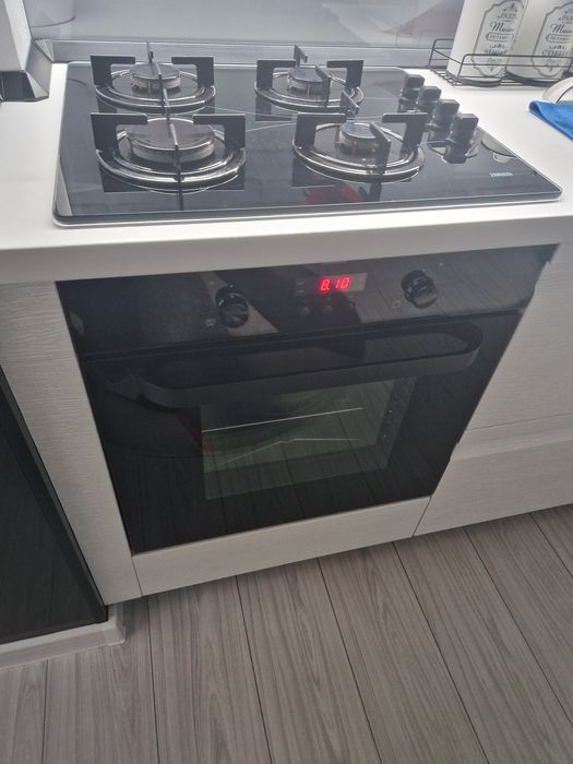 Vand Plita si cuptor Zanussi