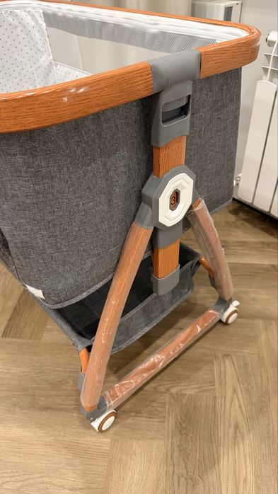 Продается манеж (самовывоз)