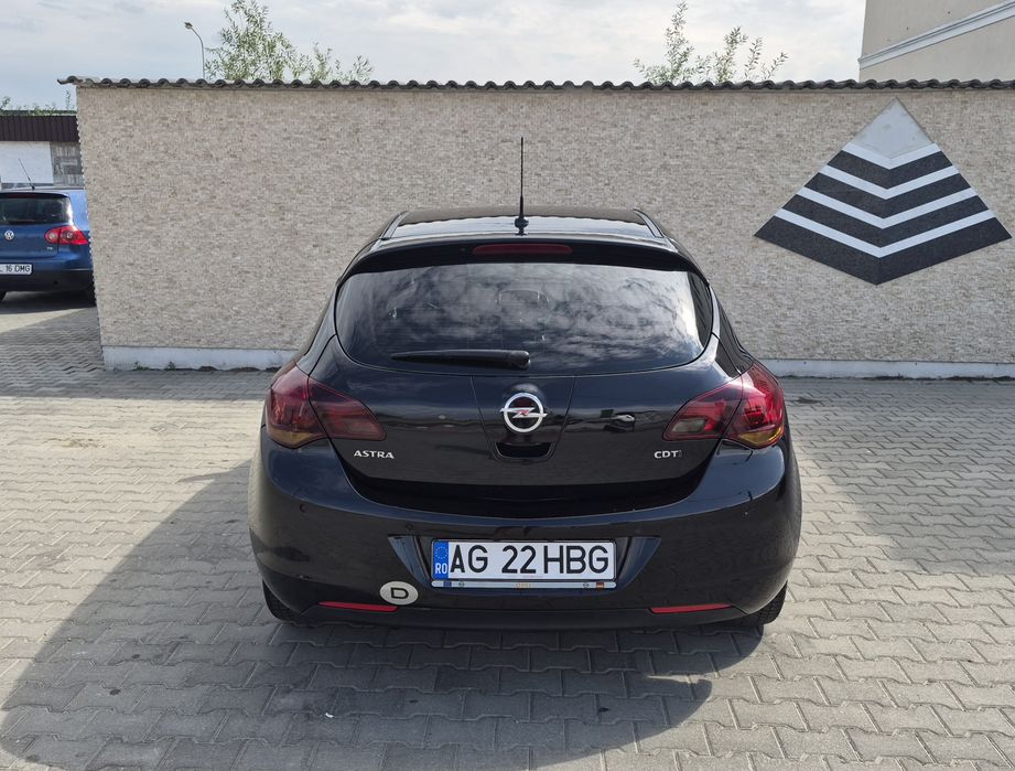OPEL Astra 2011 — imagine 4