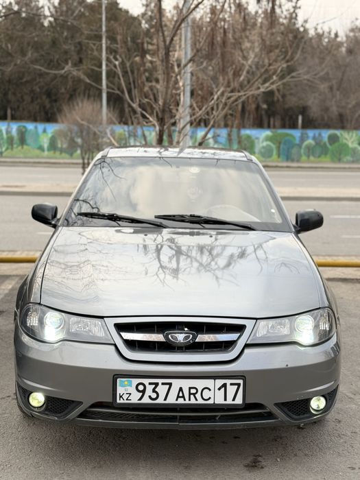 Daewoo nexia серый 1600