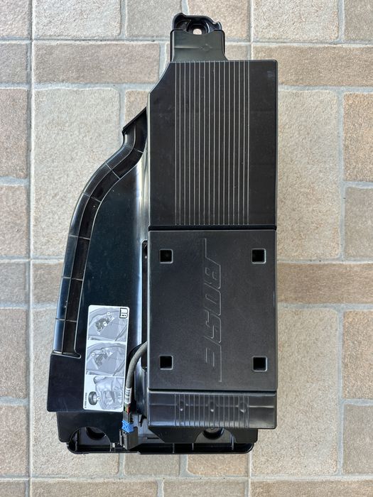 Bose subwoofer Renault Espace, Scenic