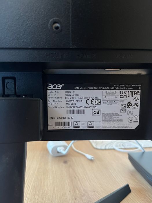 Vând monitor acer nitro 100 hz cu ecranul spart