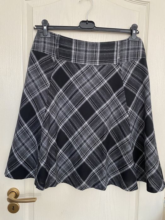 Fuste damă diverse modele și mărimi