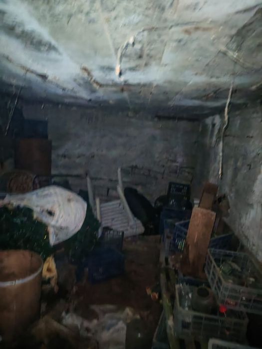 Гараж рядом с Медеу