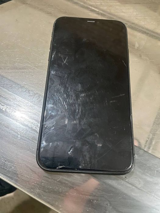 Iphone 11 64 gb 71% batareya ochilmagan