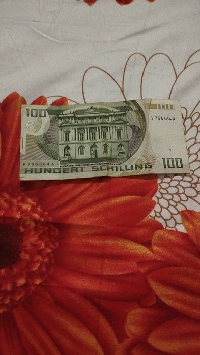 Bancnote vechi in stare bun