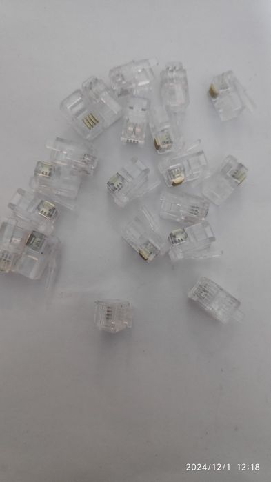 Коннекторы rj9 (4p4c) 20шт. для телефоннрго кабеля