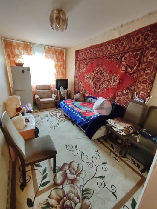 Продается 2-комн (4-10, 2 эт)