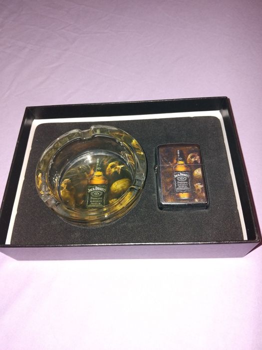 Пепелник и запалка Jack daniels Нови !