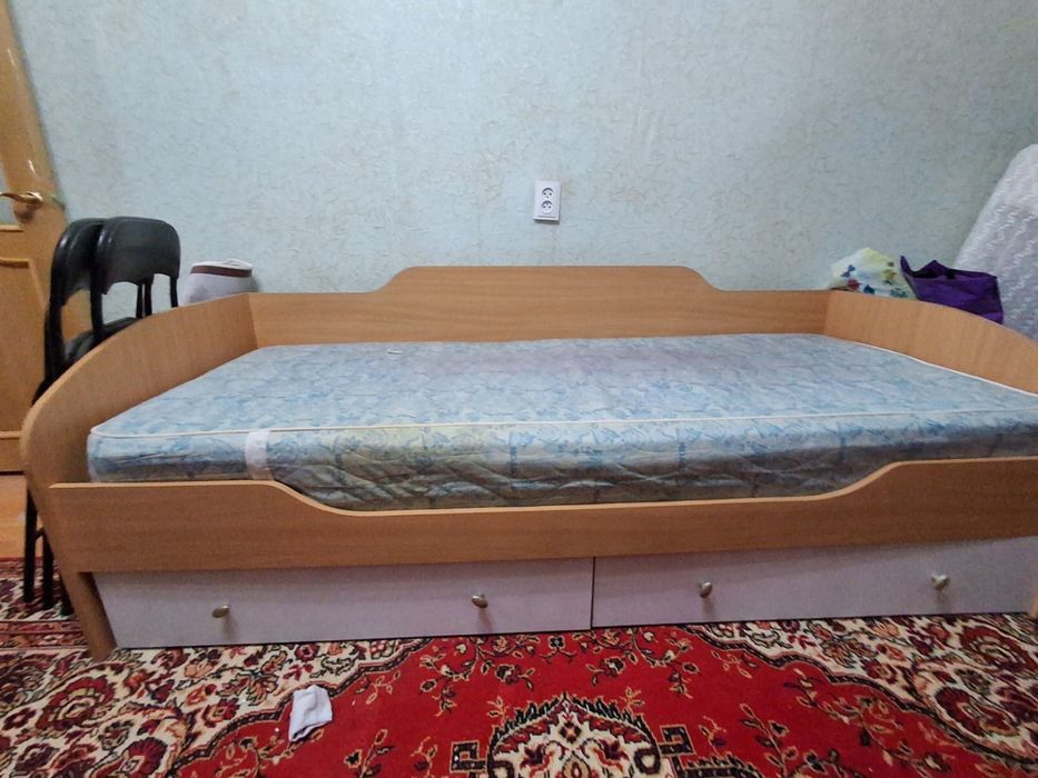 Продается диваны ком.стол