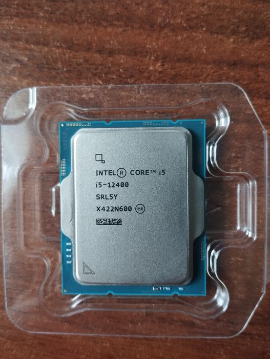 Intel core i5 12400