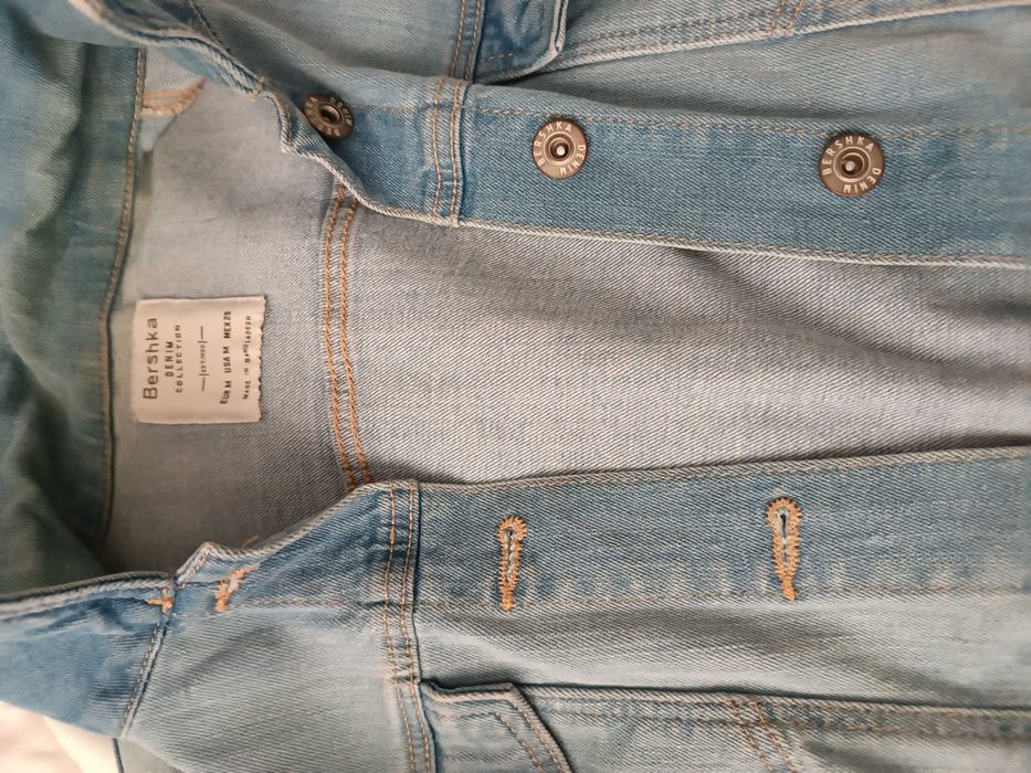 Geaca denim, marime M, Bershka