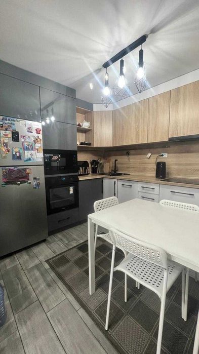 Продам 4 ком квартиру в Центре