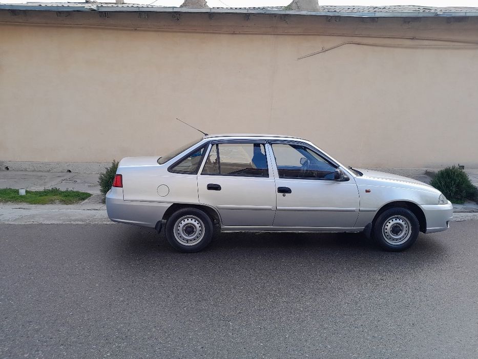 Нексия 2 сотилади