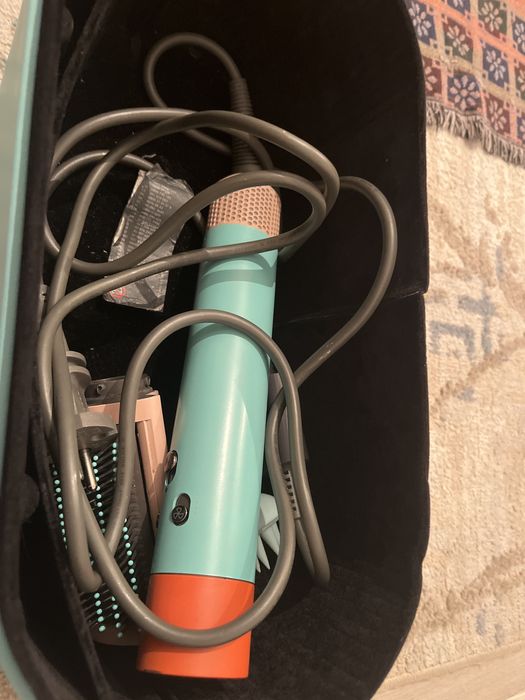 dyson б/у почти новый